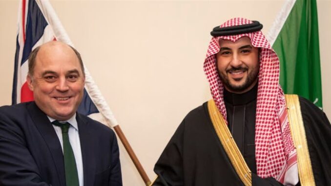 السعودية وبريطانيا توقعان خطة للتعاون الدفاعي