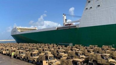 100 مدرعة بريطانية تصل إلى لبنان.. والأهداف متعددة (صور)