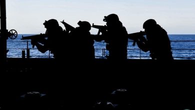 بمشاركة حاملة طائرات والعديد من المدمرات والمقاتلات.. مناورات عسكرية أمريكية مغربية بالقرب من جزر الكناري