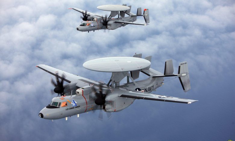 مصر تجري محادثات للتعاقد على طائرة الإنذار المبكر والتحكم المحمول جوًا “E-2D”