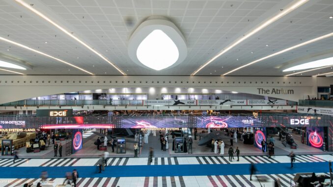 “ايدج” تختتم مشاركة مميزة في “آيدكس 2023” بصفقات كبرى بمليارات الدولارات