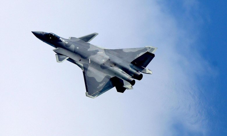 “جيه-20”.. ثمرة التجسس الصناعي أم ابتكار صيني خالص؟