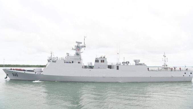 الجزائر نحو تصنيع 6 سفن حربية بترخيص وتعاون من الصين