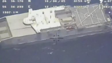 بالفيديو: مسيرات إيرانية تحلق فوق حاملة طائرات أمريكية في الخليج