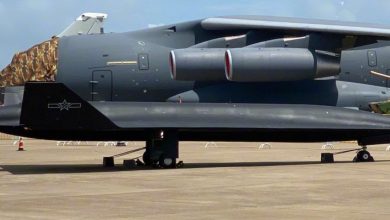 بالصور.. الصين تفتتح أكبر معرض للطيران والفضاء في العالم وترفع السرية عن مسيرات وأسلحة وصاروخ فضائي