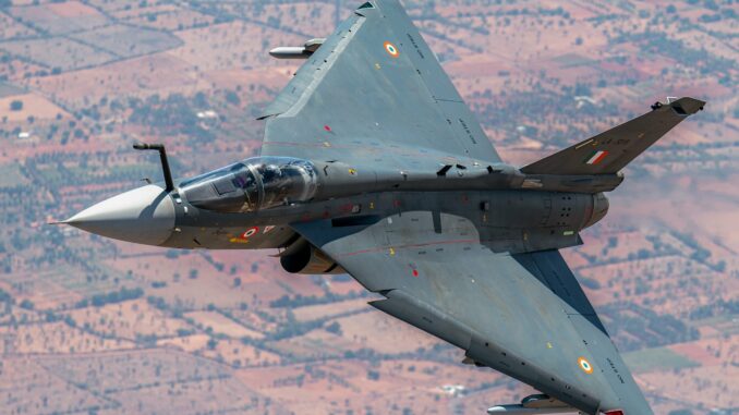 في ظل التوتر مع واشنطن.. الهند تُبرم صفقة استراتيجية مع “جنرال إلكتريك” لتعزيز أسطول “تيجاس” المحلي