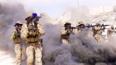 تخللها إطلاق نار بالمدافع والصواريخ ومشاركة طائرات حربية.. اختتام مناورات “الأخوة المتماسكة”