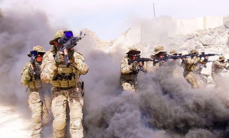 تخللها إطلاق نار بالمدافع والصواريخ ومشاركة طائرات حربية.. اختتام مناورات “الأخوة المتماسكة”
