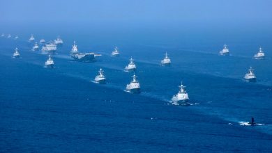 وحدات بحرية تابعة للجيش الصيني تجري استعراضا عسكريا ضخما بالقرب من مضيق تايوان