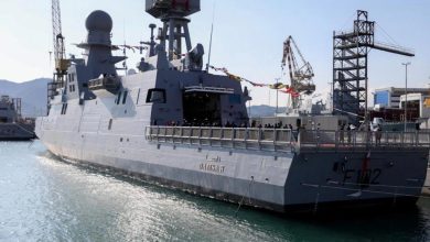 القوات البحرية الأميرية القطرية تحتفل باستلام سفينة الكورفيت “الدامسه” (صور)