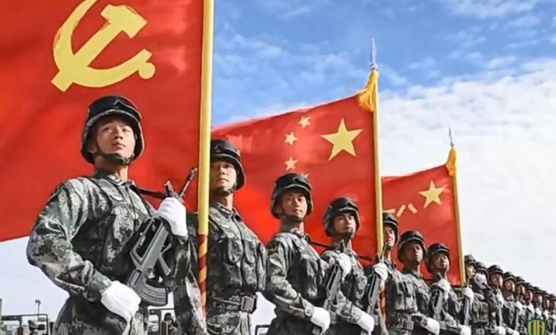 “بوليتيكو”: مناورات الصين بالقرب من تايوان زودت الخبراء الأمريكيين بكنز استخباراتي مجاني