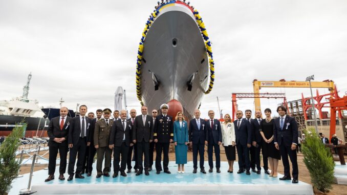 أوكرانيا تتسلَّم من تركيا سفينة “هيتمان” لكشف الغواصات.. تعرف الى ابرز مواصفاتها (صور)