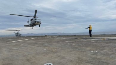 للمرة الأولى.. هبوط مروحيات Super Cobra و Sea Hawk على متن أكبر سفينة حربية تركية