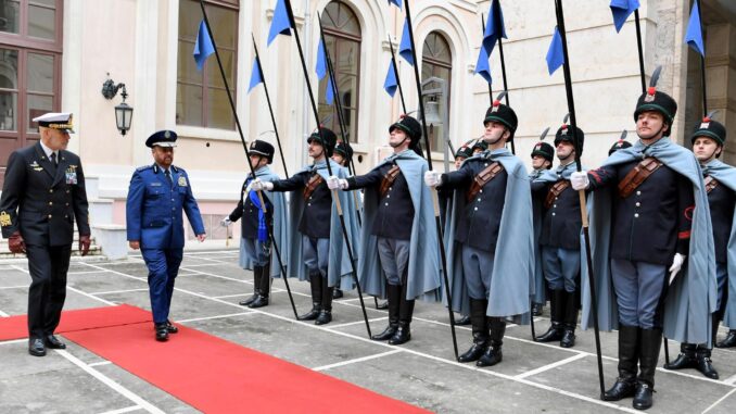 لماذا تعدّ زيارة رئيس هيئة الأركان العامة السعودي لإيطاليا مهمة؟