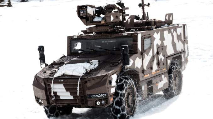 فرنسا تطلب 530 مركبة مدرعة من طراز “سيرفال أبوي سكوربيون”