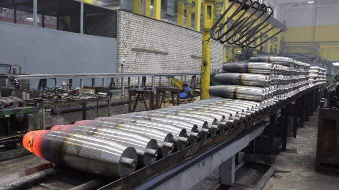 “حرب القذائف المدفعية”.. روسيا تُنتج 3 أضعاف ما تُنتجه أوروبا وأمريكا