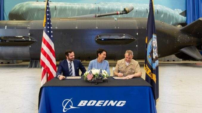 البحرية الأميركية تتسلّم غواصة Orca العملاقة