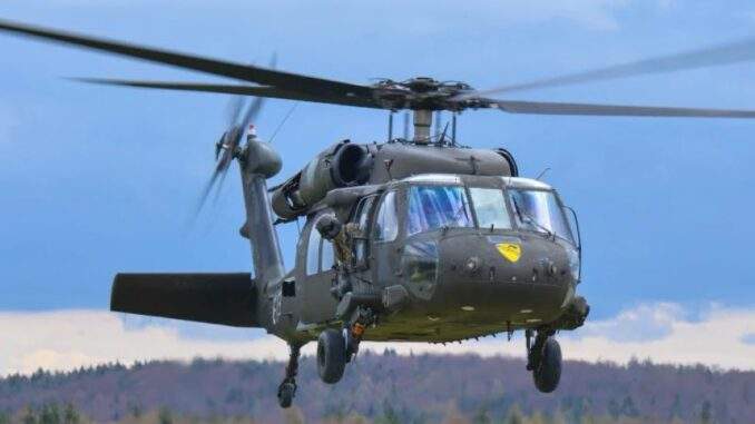 الولايات المتحدة توافق على صفقة بيع 36 مروحية “بلاك هوك” إلى ثلاث دول