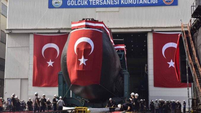 كشف تفاصيل جديدة عن الغواصة التركية 214TN