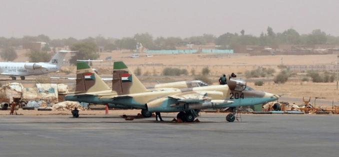 الجيش السوداني يحصل على شحنة ذخائر لطائرات ”سوخوي“ من روسيا