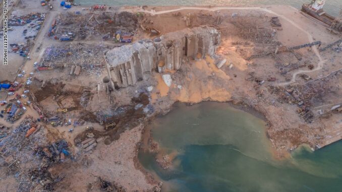 بالفيديو: مرفأ بيروت بعد الانفجار