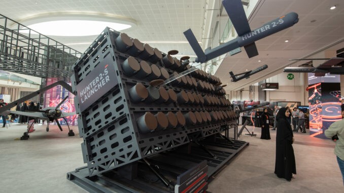 “ايدج” تحصل على عقد بقيمة 1.1 مليار درهم إماراتي لتزويد القوات المسلحة الإماراتية بأسلحة “هنتر” الحوامة على الأهداف