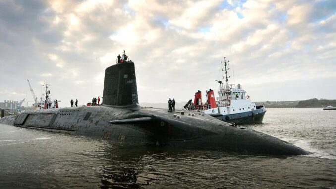 فضيحة.. ألصقوا براغي غواصة نووية بريطانية بـ”السوبر غلو”