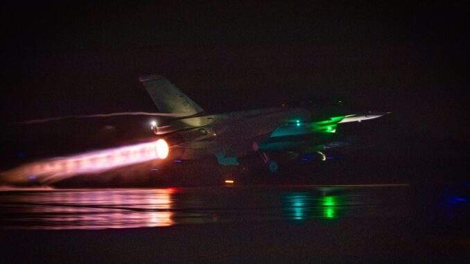 طائرات F-16 Block 70 تنطلق إلى البحرين