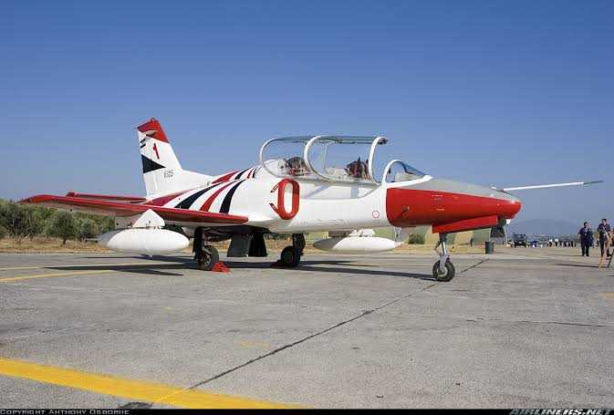 طائرات التدريب K8E