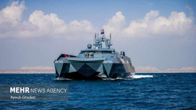 إيران تطلق فئة جديدة من القوارب الصاروخية