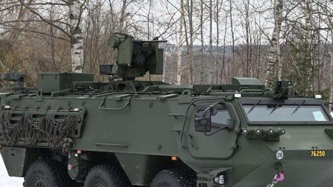 “باتريا” و”كونغسبيرغ” توقعان اتفاقية لتزويد السويد وفنلندا بأنظمة أسلحة متقدمة