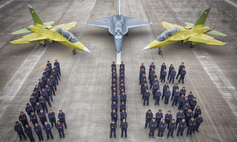 ما هي قدرات طائرة “هونغدو إل-15” الصينية التي تنوي الإمارات شراءها؟