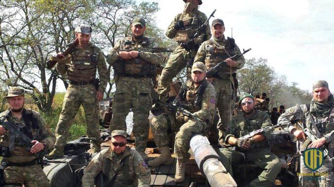 تلغراف: روسيا زودت “فاغنر” في ليبيا بمعدات ثقيلة وطائرات