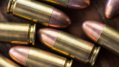 صحيفة جزائرية: ارتفاع نسبة تجارة الأسلحة والمواد المتفجرة في الجزائر