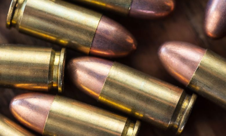 صحيفة جزائرية: ارتفاع نسبة تجارة الأسلحة والمواد المتفجرة في الجزائر