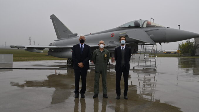 سلاح الجو الإيطالي يتسلم طائرة يوروفايتر تايفون