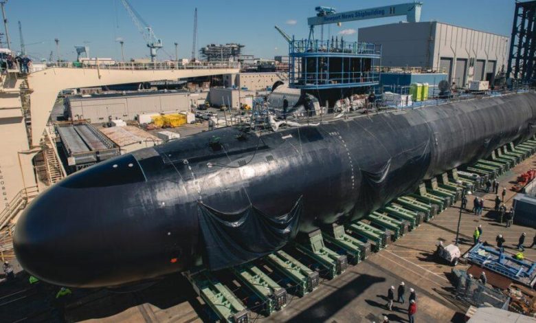 مسلّحة بصواريخ توماهوك وطوربيدات خطيرة.. البحرية الأمريكية تتسلّم غواصة نووية جديدة
