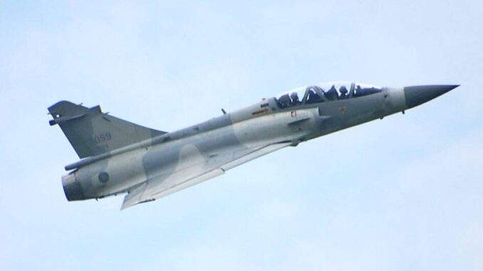 كارثة جوية تهز سماء تايوان.. “ميراج 2000” تسقط في البحر!