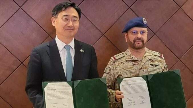 محادثات استراتيجية بين نائب وزير الدفاع الكوري ومسؤولين سعوديين في الرياض