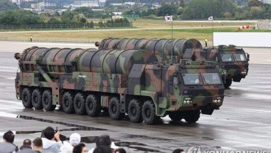 كوريا الجنوبية تكشف لأول مرة عن صاروخ “هيونمو-5” في يوم القوات المسلحة