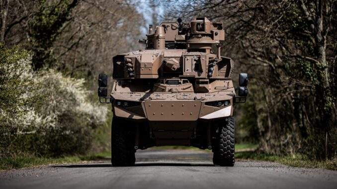 تسليم 145 مركبة “غريفون” و 22 مركبة “جاكوار” إلى الجيش الفرنسي