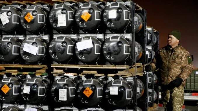 أهم الأسلحة التي تسلمتها أوكرانيا من الدول الغربية عام 2023