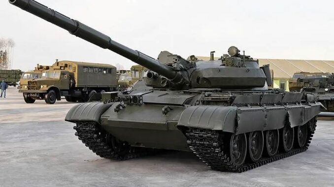 هل ستقدّم دبابات القتال الرئيسية T-62MV المحدثة تفوقاً لروسيا يعوض نقص دباباتها في حرب أوكرانيا؟