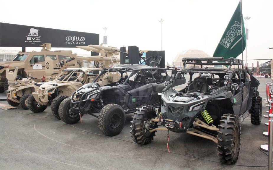 أداء مركبات Can-Am في الصحراء