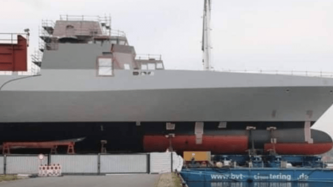 الصورة الأولى لفرقاطة البحرية المصرية من طراز MEKO-A200 الألمانية