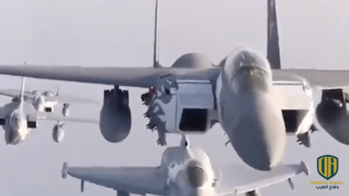 ملايين المشاهدات لفيديو لمصور يوجه مقاتلات سعودية من السماء