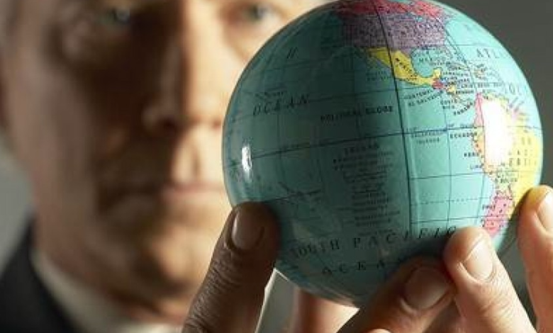 عمليات الخداع وجدلية هيجل (مشكلة-رد فعل-حل)