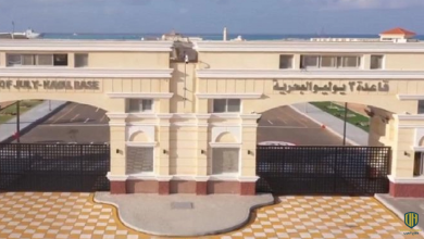الرئيس السيسي يفتتح أحدث قاعدة للجيش المصري على البحر المتوسط (فيديو)