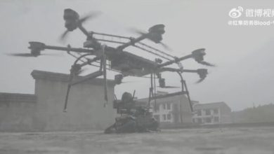 طائرات بدون طيار تحمل روبوتات قتالية.. الصين تبتكر نظاما فريدا للقتال خلف خطوط العدو (فيديو)