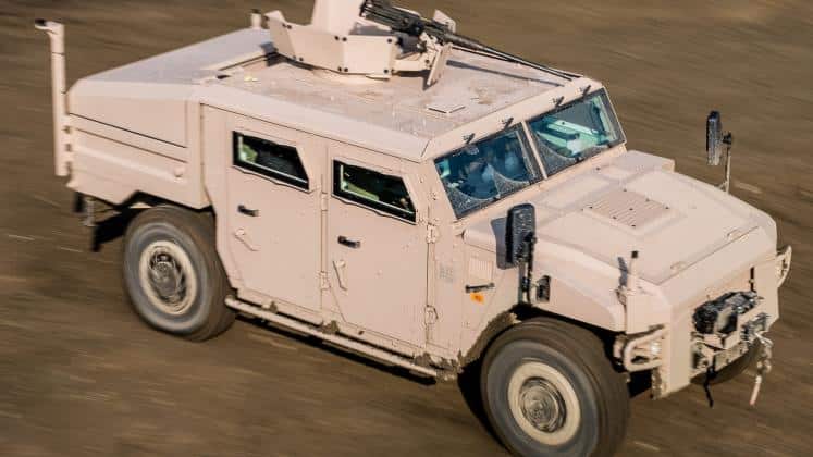 القوات المسلحة المغربية تتسلم من فرنسا مركبات مدرعة وأنظمة دفاع جوي متطورة